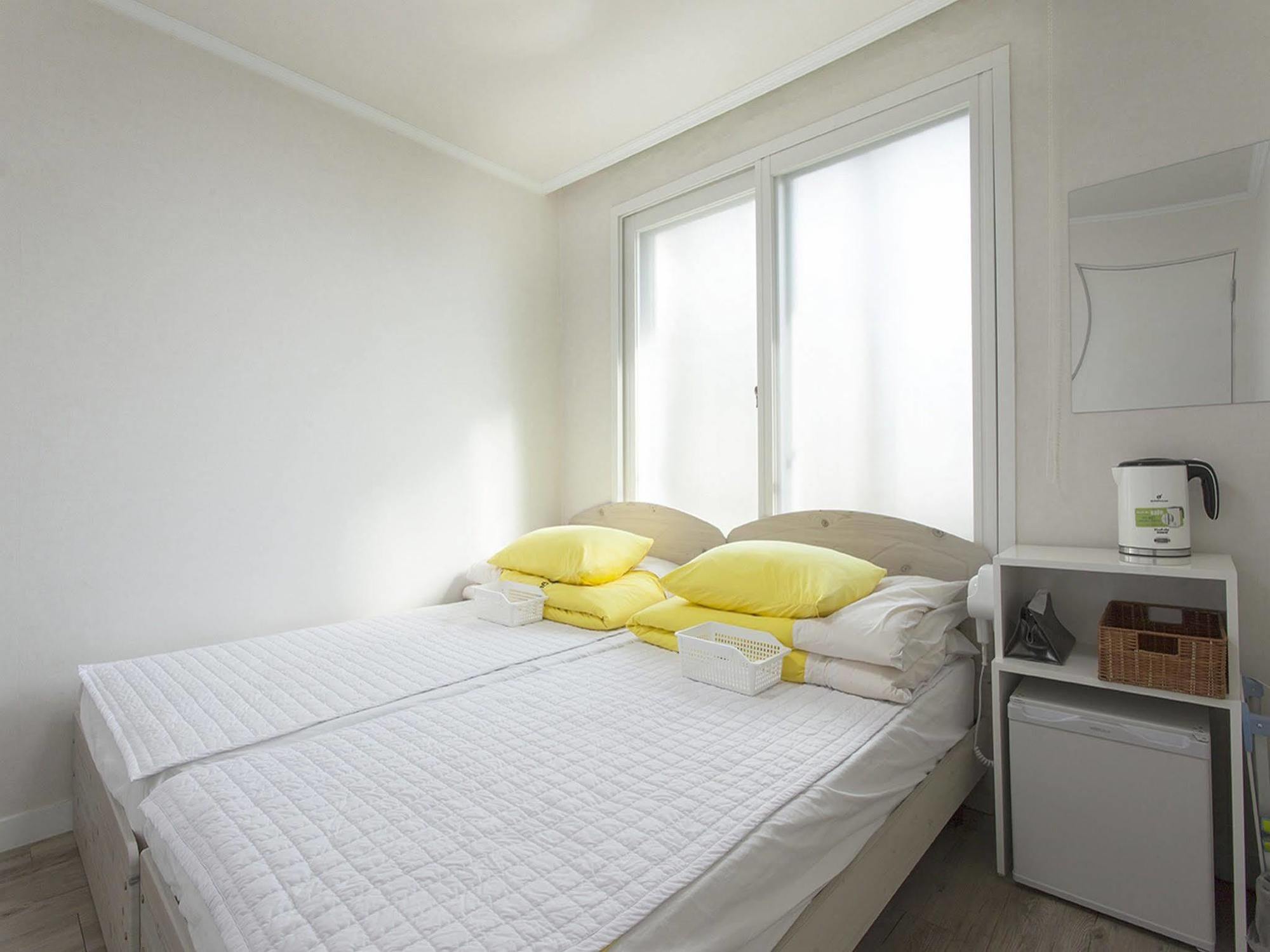 Guesthouse Dodam I Сеул Экстерьер фото
